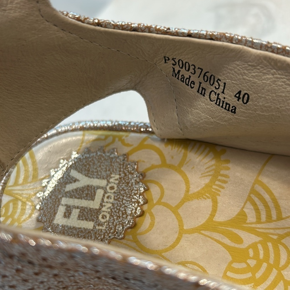 Fly London Yala Leather Perforated Wedges Gold Shimmer Size 9.5 - Picture 9 of 16